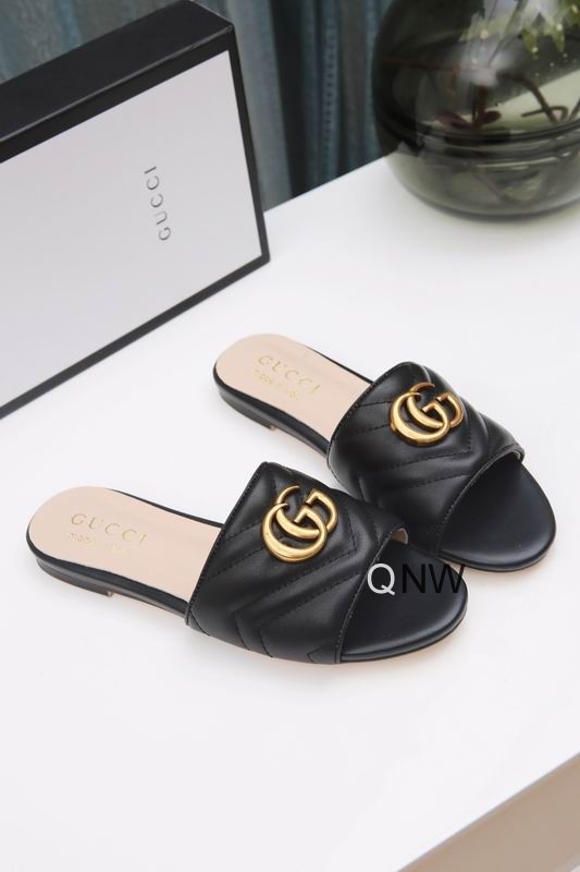 Gucci Women's Slippers 388